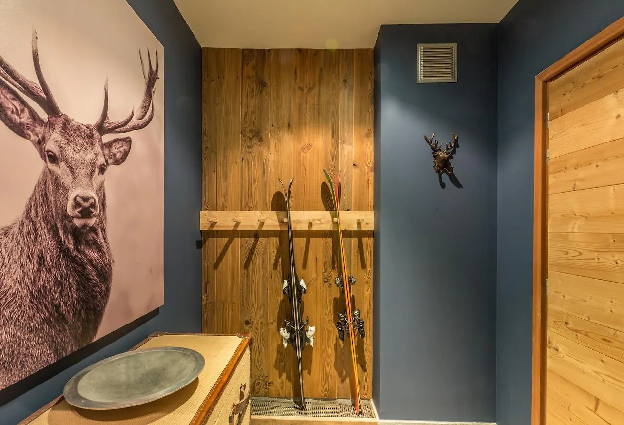 Apartment Au Bon Coin - Luxury Chamonix Hidden Haven, Mont Blanc View, Hot Tub And Garden 0*,