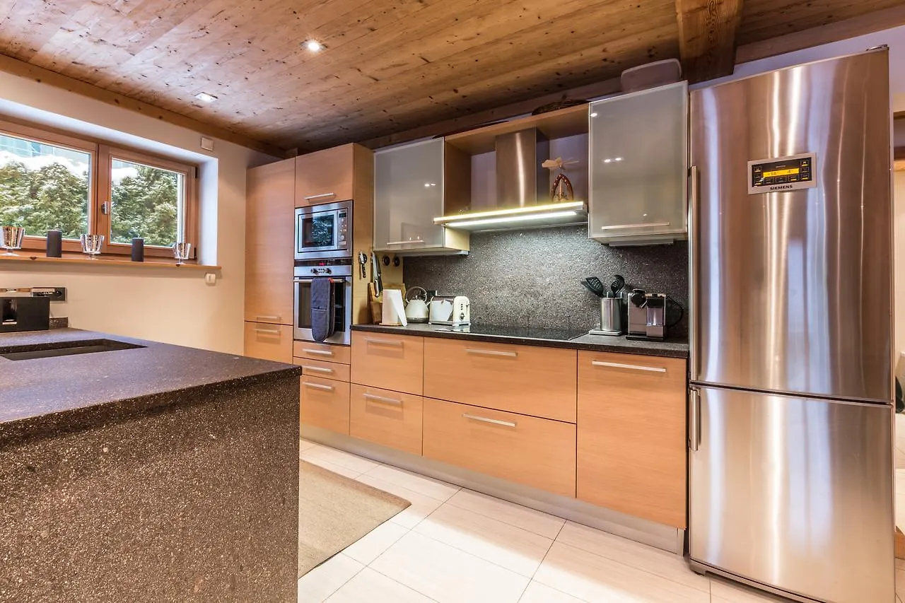 Apartment Au Bon Coin - Luxury Chamonix Hidden Haven, Mont Blanc View, Hot Tub And Garden
